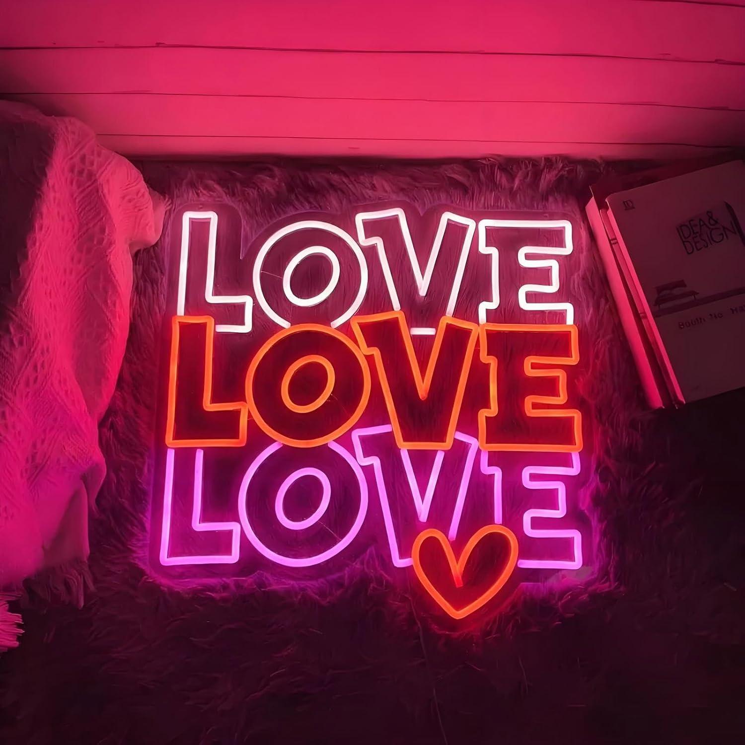 Insegna al neon a forma di cuo - Wedding Shop recensione e prezzo